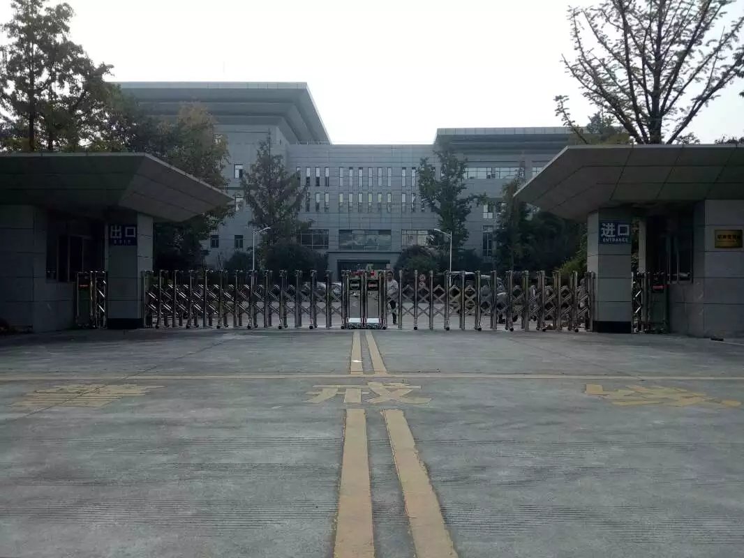 台州椒江区台州椒江区四川消防总队伸缩门